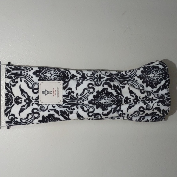 Crimson Gate printed microvelour throw - Picture 1 of 9